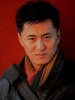 张晓东演员个人资料,光影交织的演艺人生