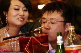 闹洞房节目搞笑视频,搞笑视频笑翻天