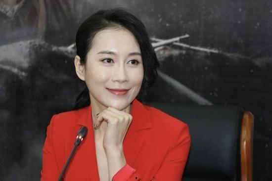 曲京远生活照,窥见明星日常风采